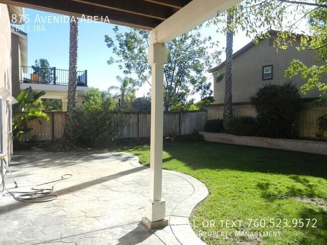 Building Photo - 875 Avenida Abeja