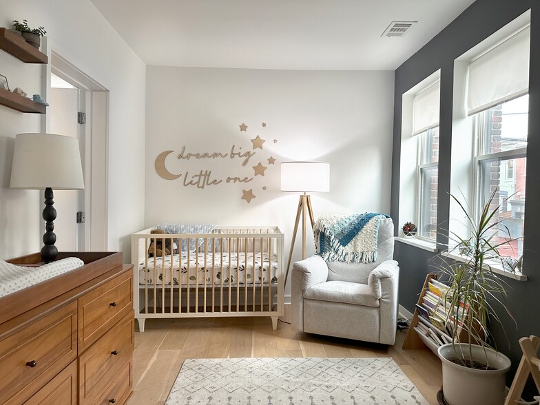 Bedroom - 129 W St NW