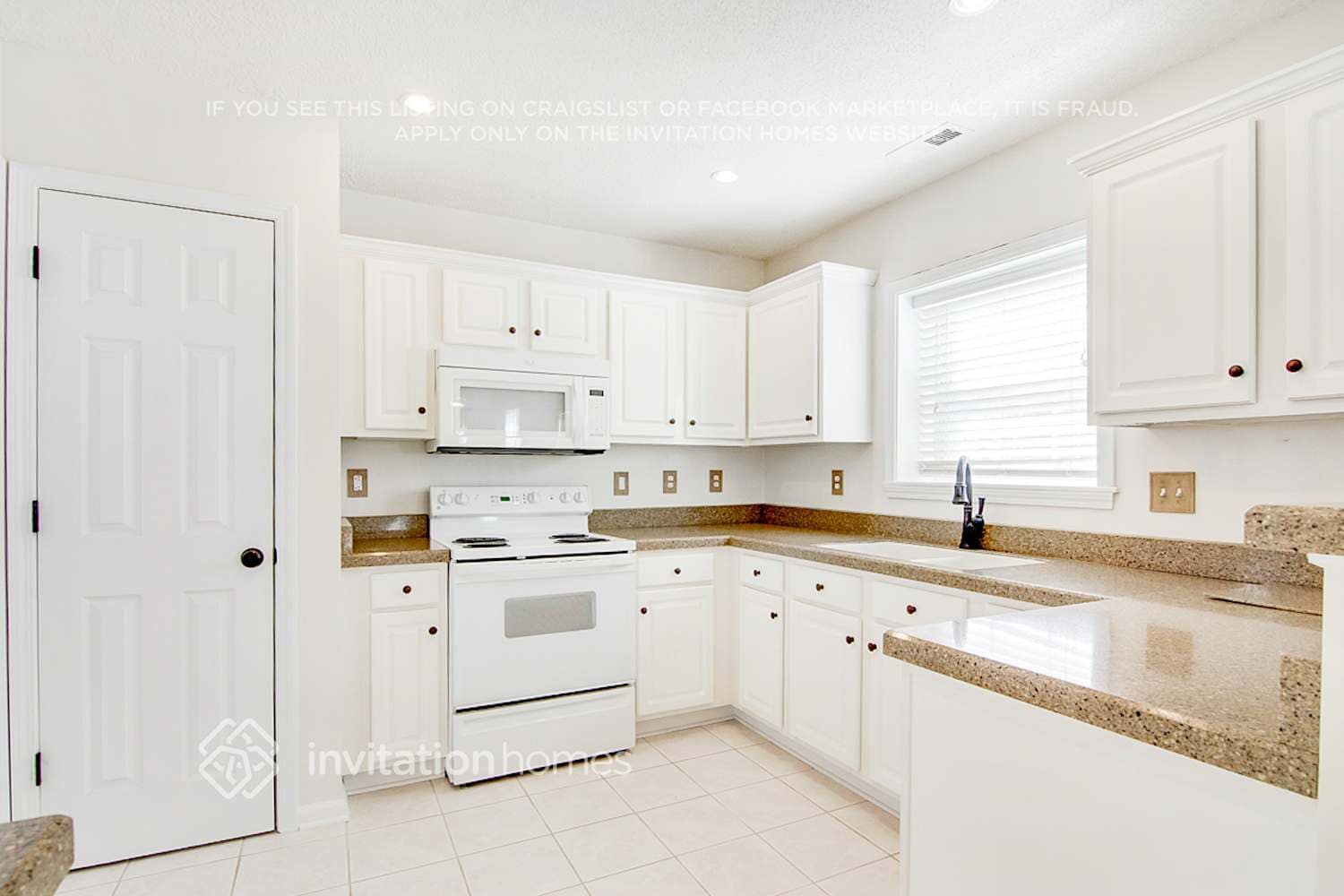 Building Photo - 318 Winward Pointe Dr