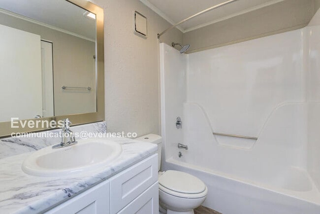 Building Photo - 156 Safe Harbor Dr