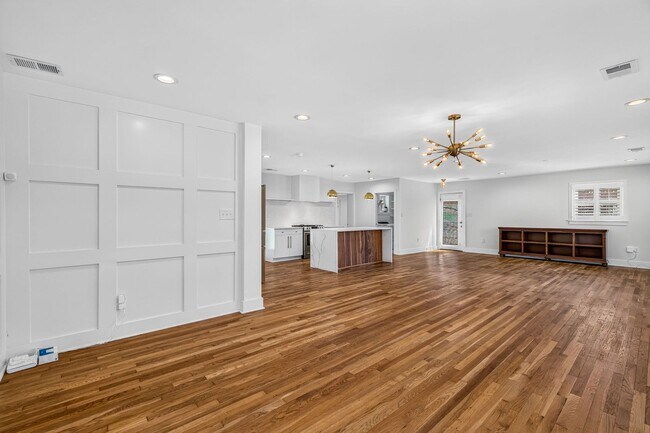 Building Photo - 1118 Browning Rd