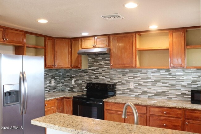 Building Photo - 401 S Skyline Cir