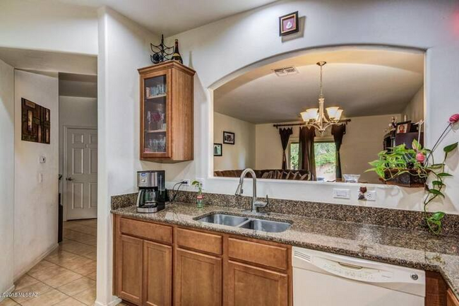 Building Photo - 2289 E Stone Stable Dr