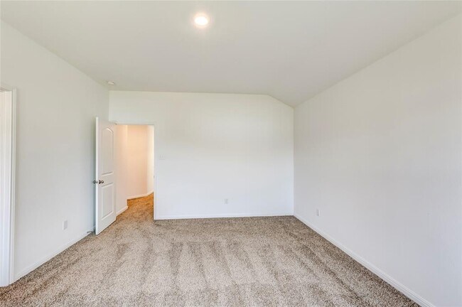 Building Photo - 117 Fairfax Ln