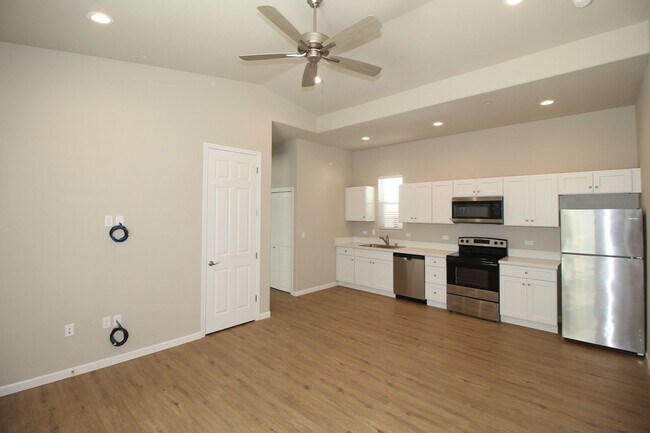 Building Photo - BRAND NEW with SOLAR Washer/Dryer/Fridge Included
