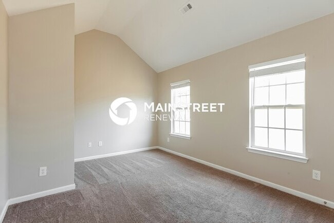 Building Photo - 4 Bedroom Pet-Friendly Home in Charlotte, ...