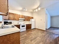 Building Photo - Wabasis 8590-8592