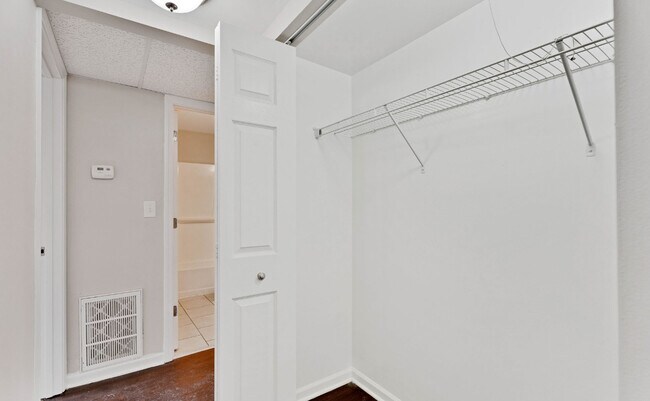 Building Photo - 103 Harbor Dr