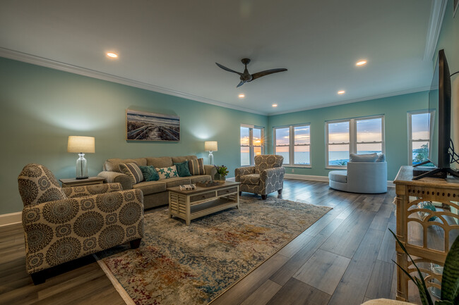 Building Photo - 4950 Gulf Blvd