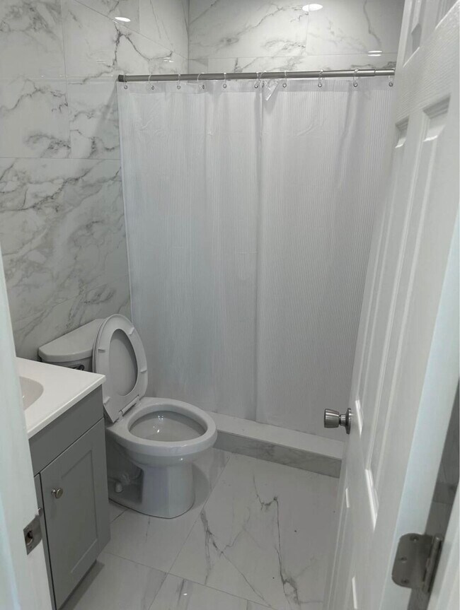 Building Photo - 700 NW 3rd Ave