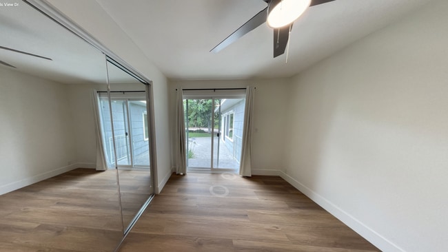 Building Photo - Massive Yard! 6 Bed / 2.5 Bath House on East Falls (Lease out, pending signatures. Check back in ...