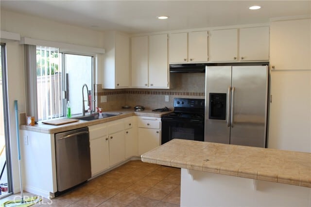 Building Photo - 4981 Avila Way