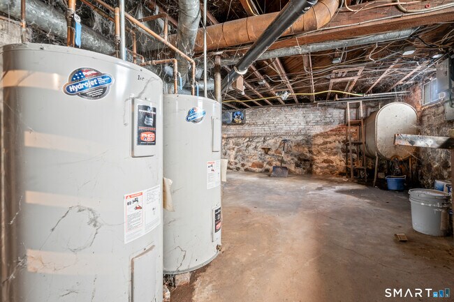 Building Photo - 811 East St