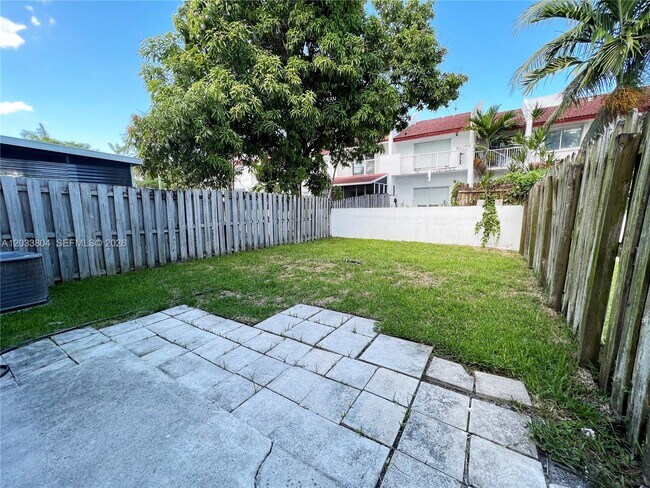 Building Photo - 20759 SW 83rd Ave