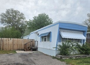 Building Photo - 79 Driftwood St