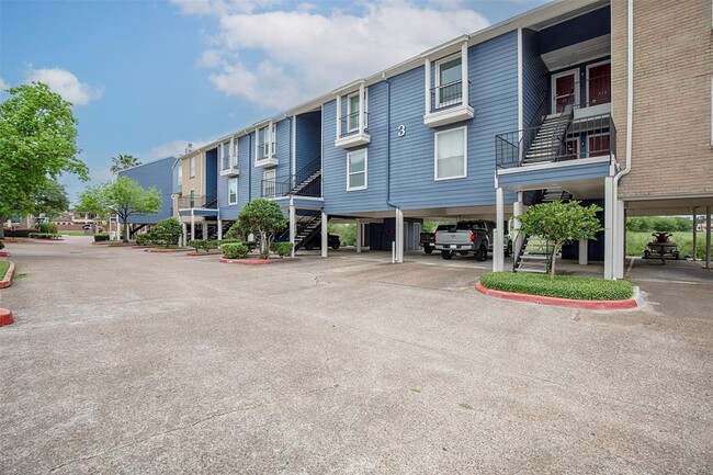 Building Photo - 18511 Egret Bay Blvd