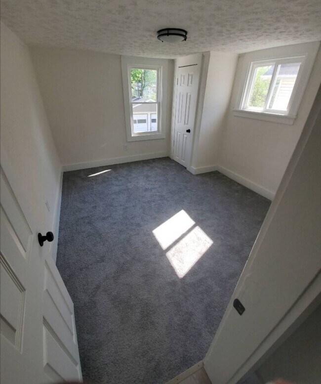 Building Photo - 4309 Gifford Ave
