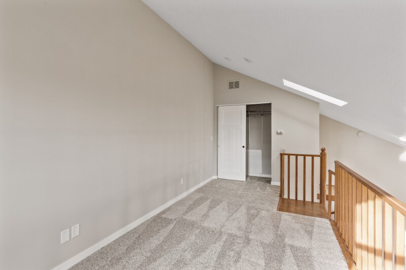 Building Photo - 1551 Namekagon St