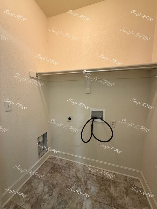 Building Photo - 2211 Burningwood