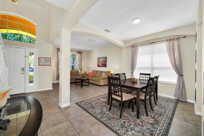 Building Photo - 8538 Sunrise Key Dr