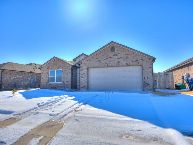 Building Photo - 10044 SW 40th St