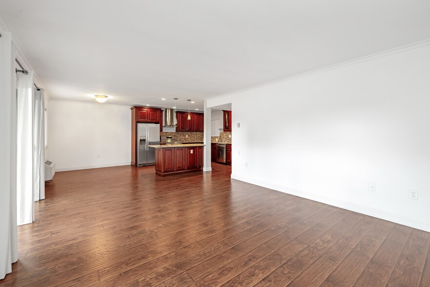 Building Photo - 3168 Via Vista