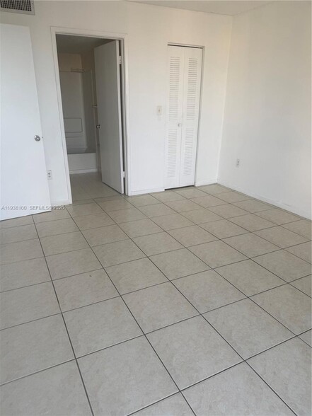 Building Photo - 7075 NW 186th St