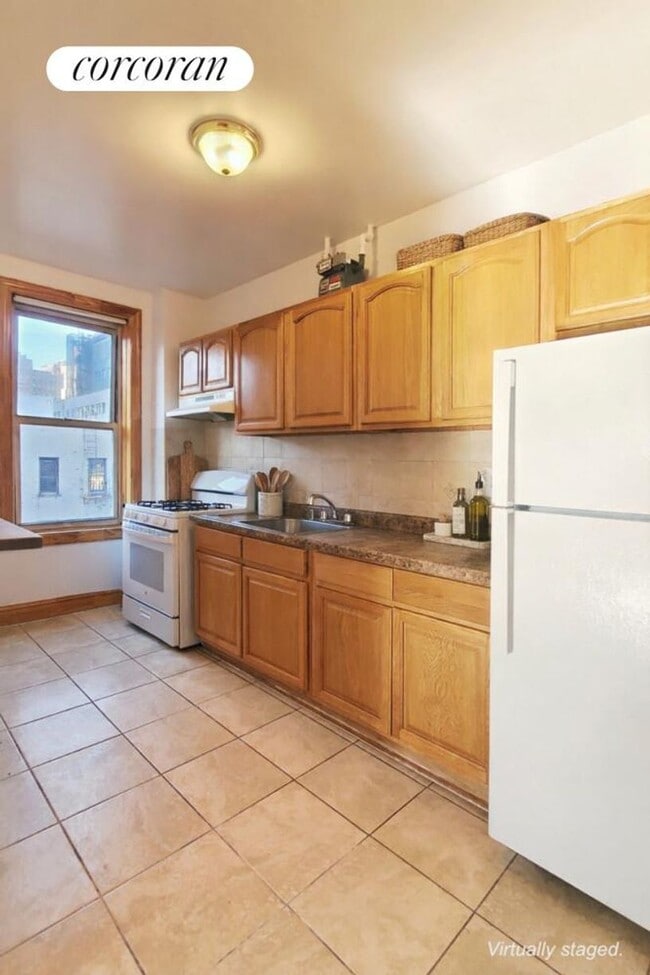 Building Photo - 508 W 167th St