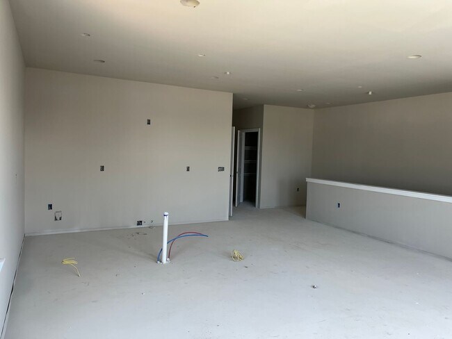 Building Photo - 3906 Tunnel Hill Rd