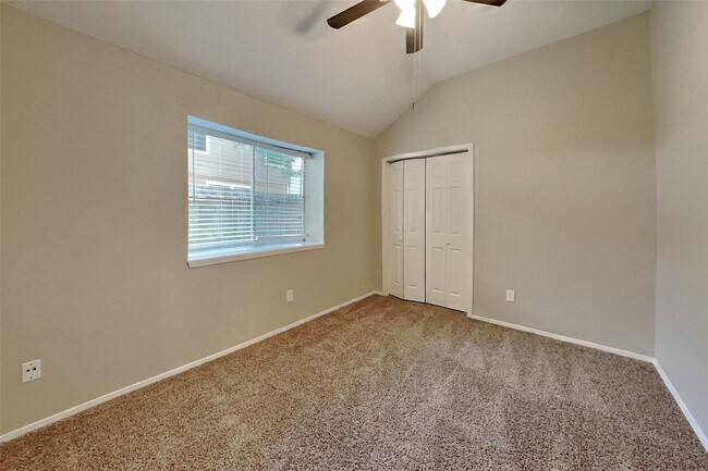 Building Photo - 13215 Noble Crest Dr
