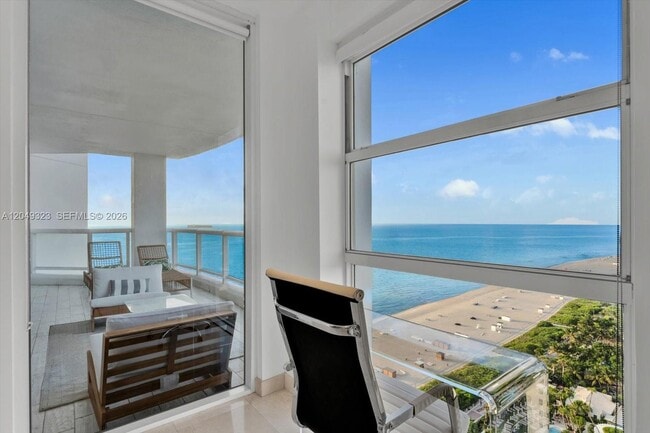 Building Photo - 4201 Collins Ave