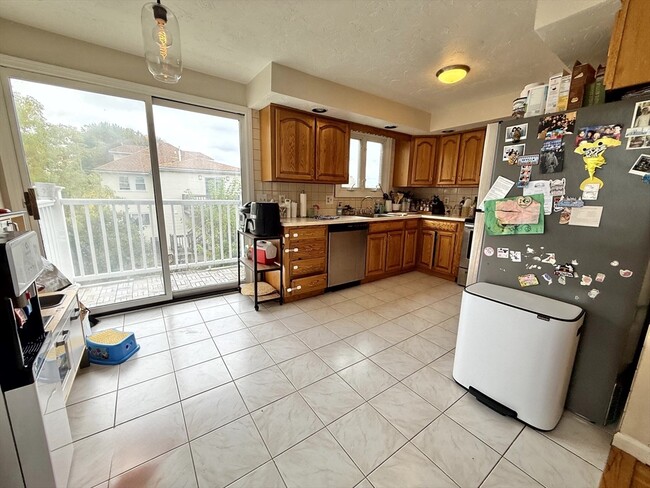 Building Photo - 43 Edenfield Ave