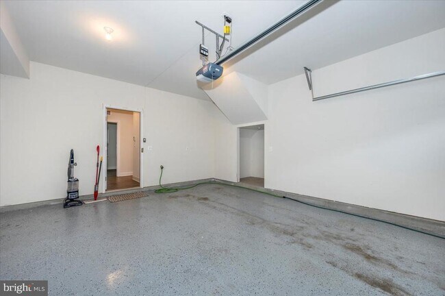 Building Photo - 45366 Daveno Square