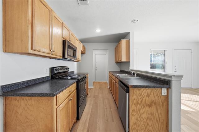 Building Photo - 8117 Doreen Ave