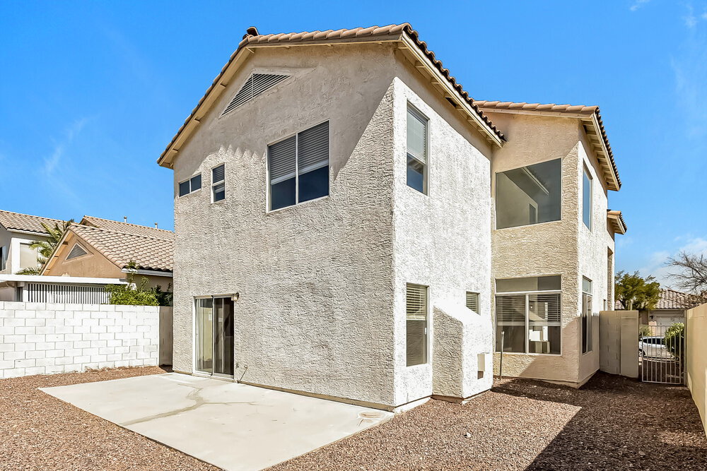 Building Photo - 7855 Blue Brook Dr