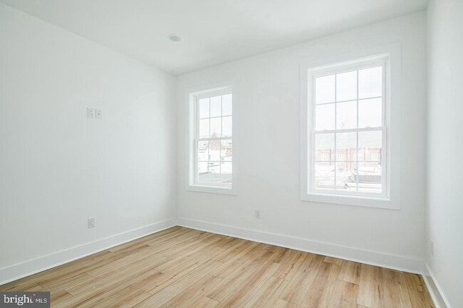 Building Photo - 2021 N 2nd St