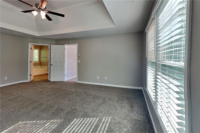 Building Photo - 220 Poppy Tree Ln