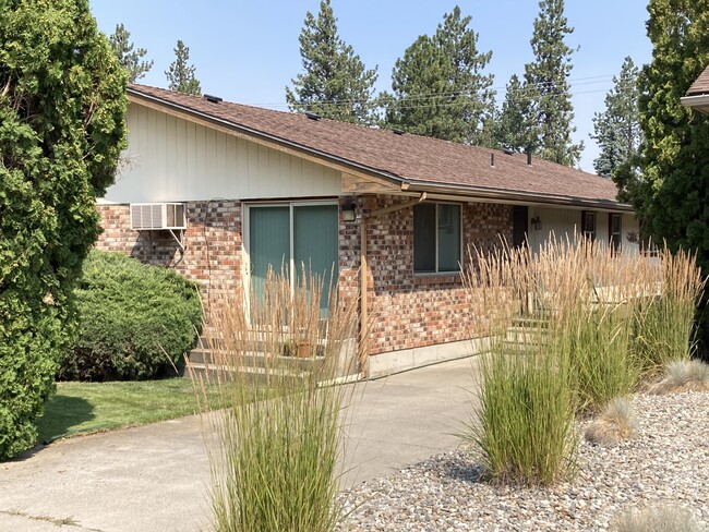 Private driveway - kitchen entrance - 1307 E 30th Ave