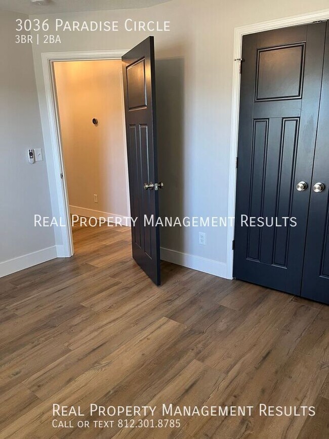 Building Photo - 3036 Paradise Circle