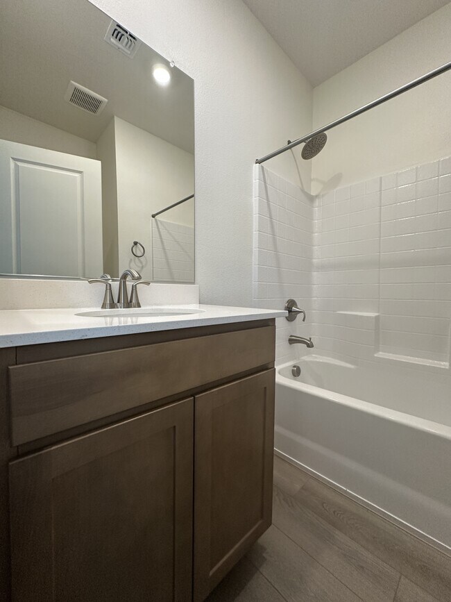 Building Photo - 6574 Tumoulin St