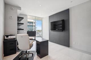 Building Photo - 2241 SE 17th St