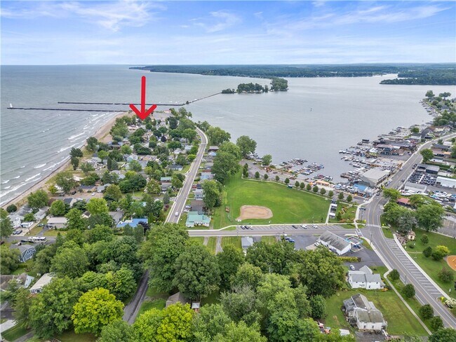 Building Photo - 7594 2nd St