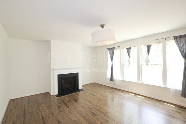 Building Photo - 14106 Shallow Creek Ln