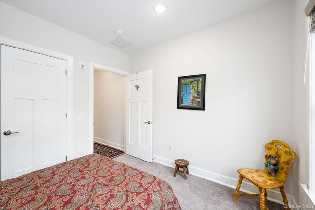 Building Photo - 19 Butterfield Rd