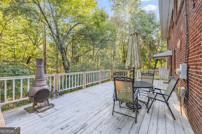 Building Photo - 4041 Fincher Dr