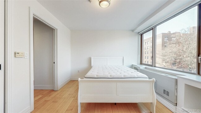 Building Photo - 64-05 Yellowstone Blvd