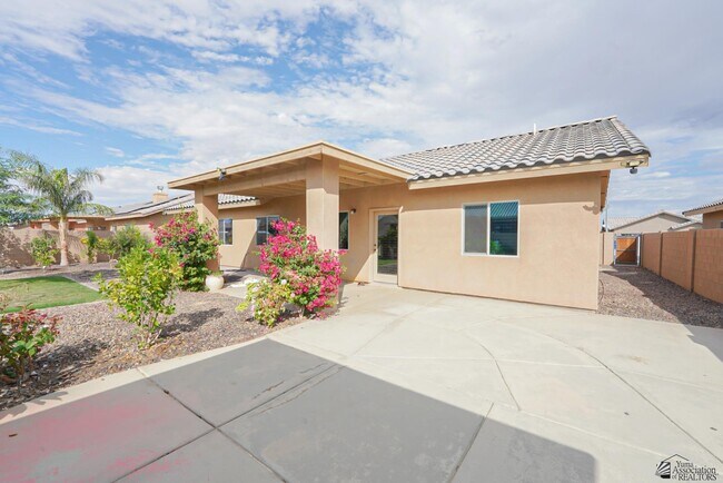 Building Photo - 4429 W 25th Ln