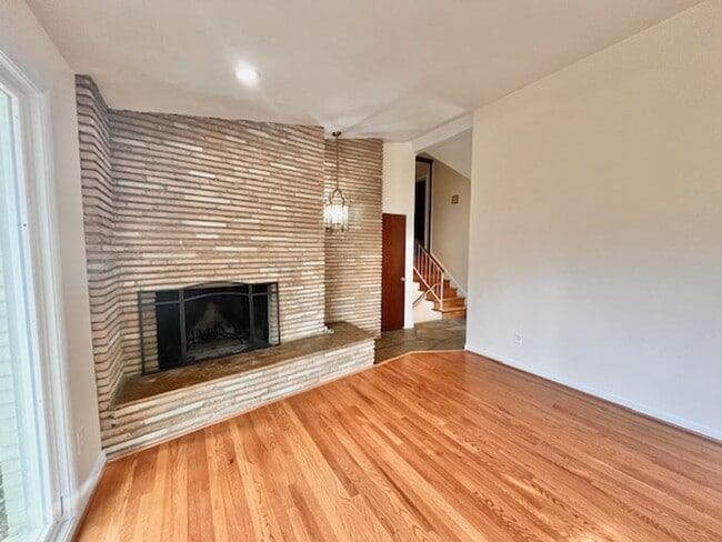 Building Photo - 8308 Whitman Dr