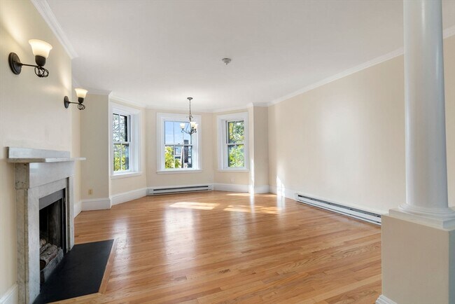 Building Photo - 25 Hancock St