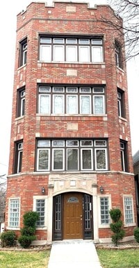 Building Photo - 1143 E 81st Pl